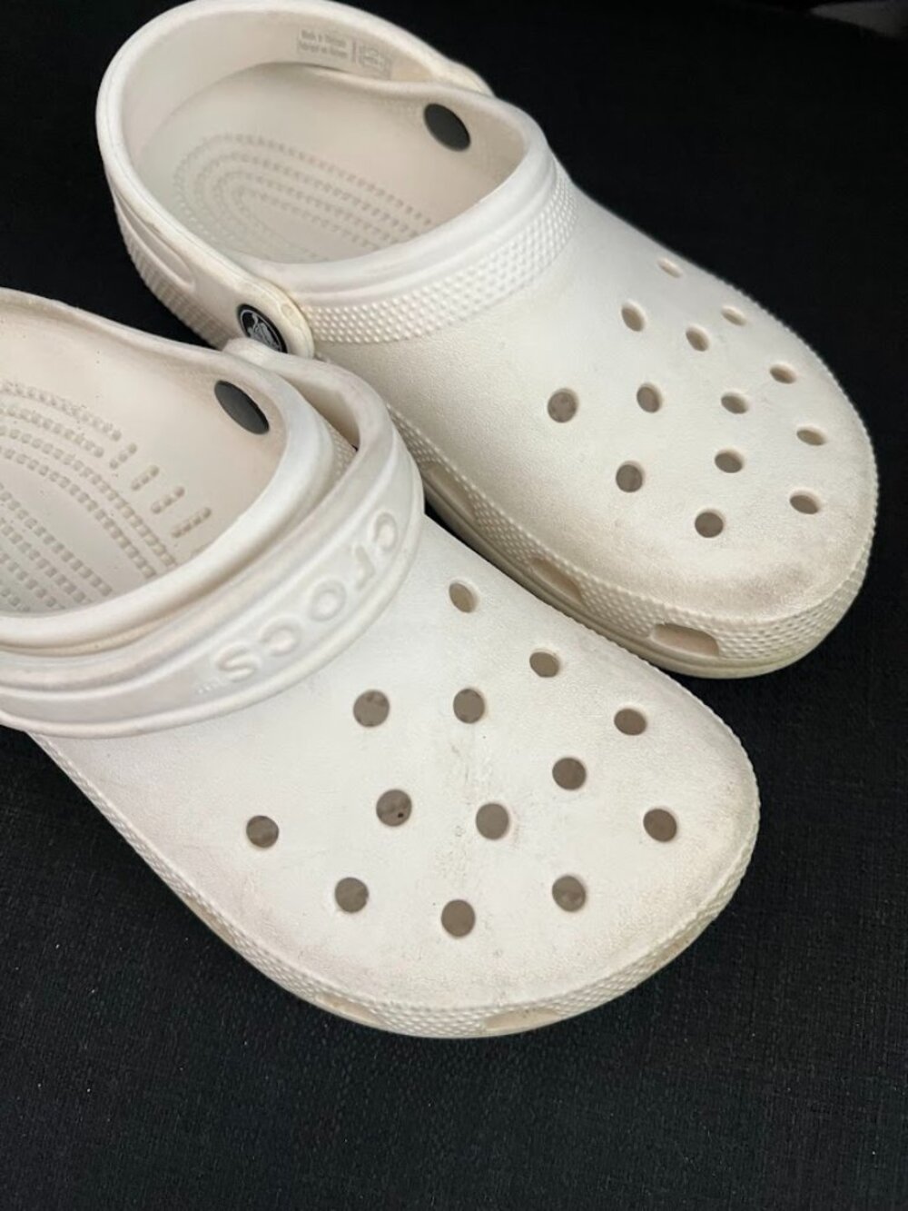 Crocs White Slip On Classic Clogs Shoes Slipper Size 6 Women, 4 Men